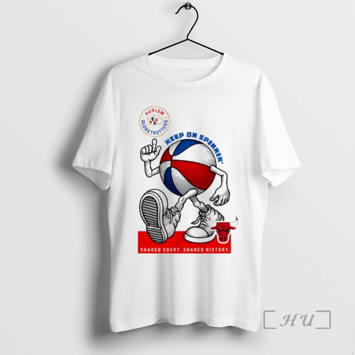 Officials Chicago Bulls X Harlem Globetrotters Keep On Spinning 2026 T-Shirts, Hoodie, Sweatshirt | PrintMintTees.com