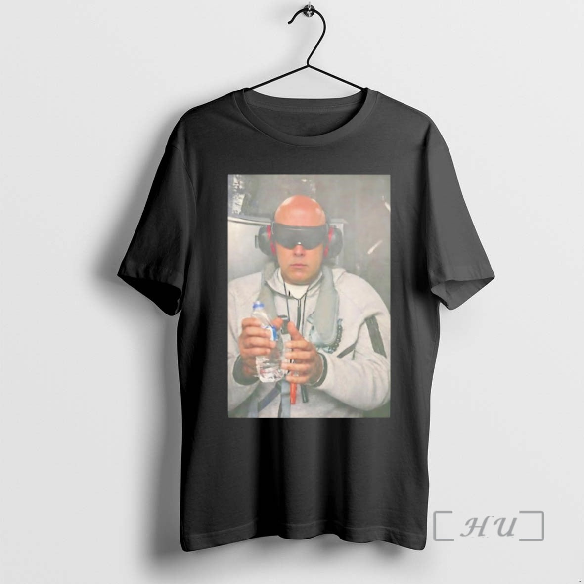 Officials Coach Arne Slot Liverpool Fc X Nicolas Maduro Nicolas Captured Parody Meme Premium T-Shirts, Hoodie, Sweatshirt