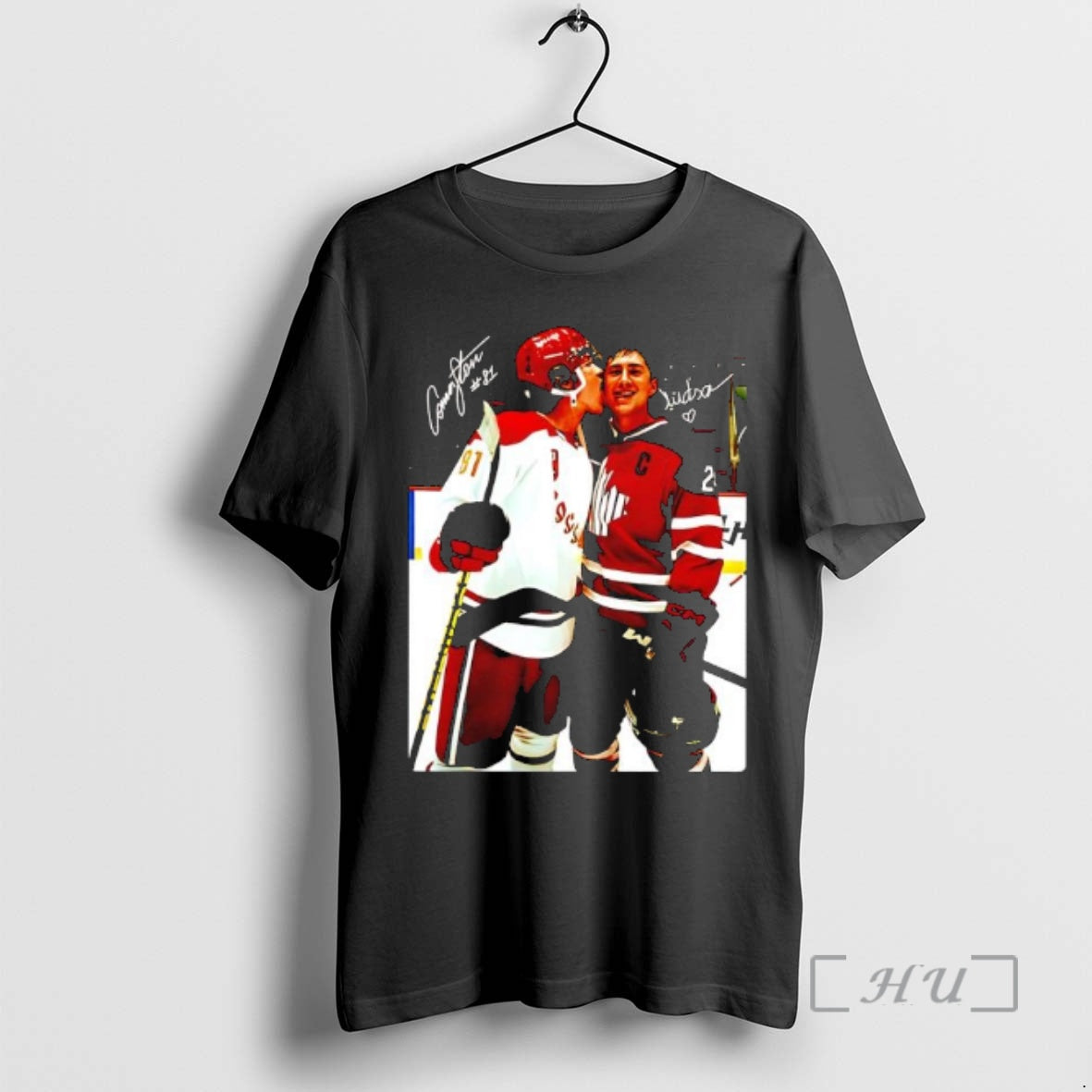 Officials Gay Loves Connor Storrie And Hudson Williams Signatures T-Shirts, Hoodie, Sweatshirt | PrintMintTees.com