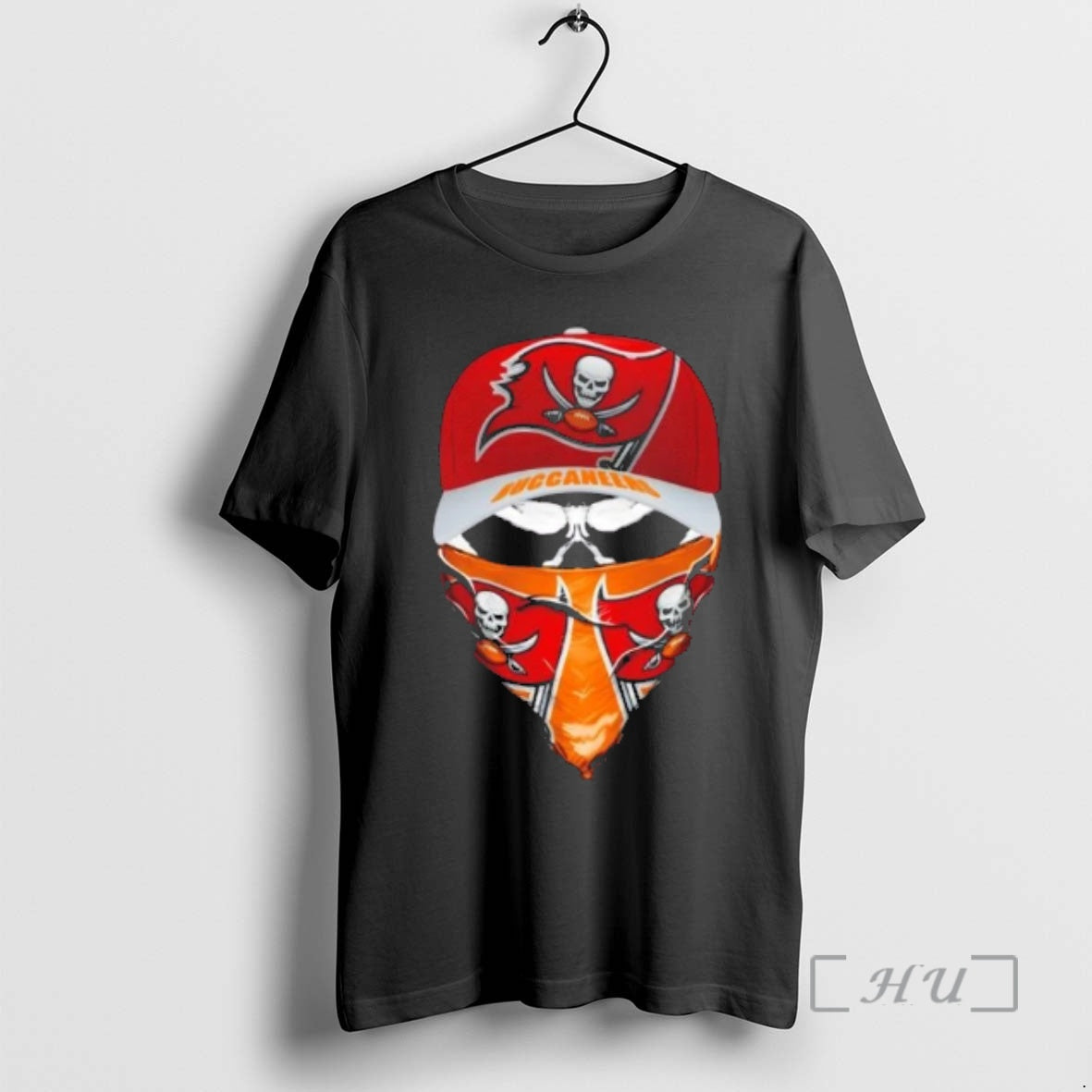 Officials Outlaw Skull Gang Wearing A Cap X Tampa Bay Buccaneers Premium T Shirts Sweater Hoodie, Sweatshirt
