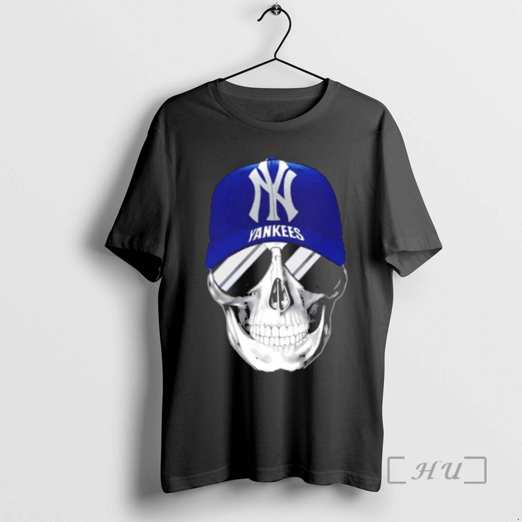 Officials Skull Wearing A Cap New York Yankees And Smiling With Fans Premium T Shirts Hoodie, Sweatshirt | PrintMintTees.com