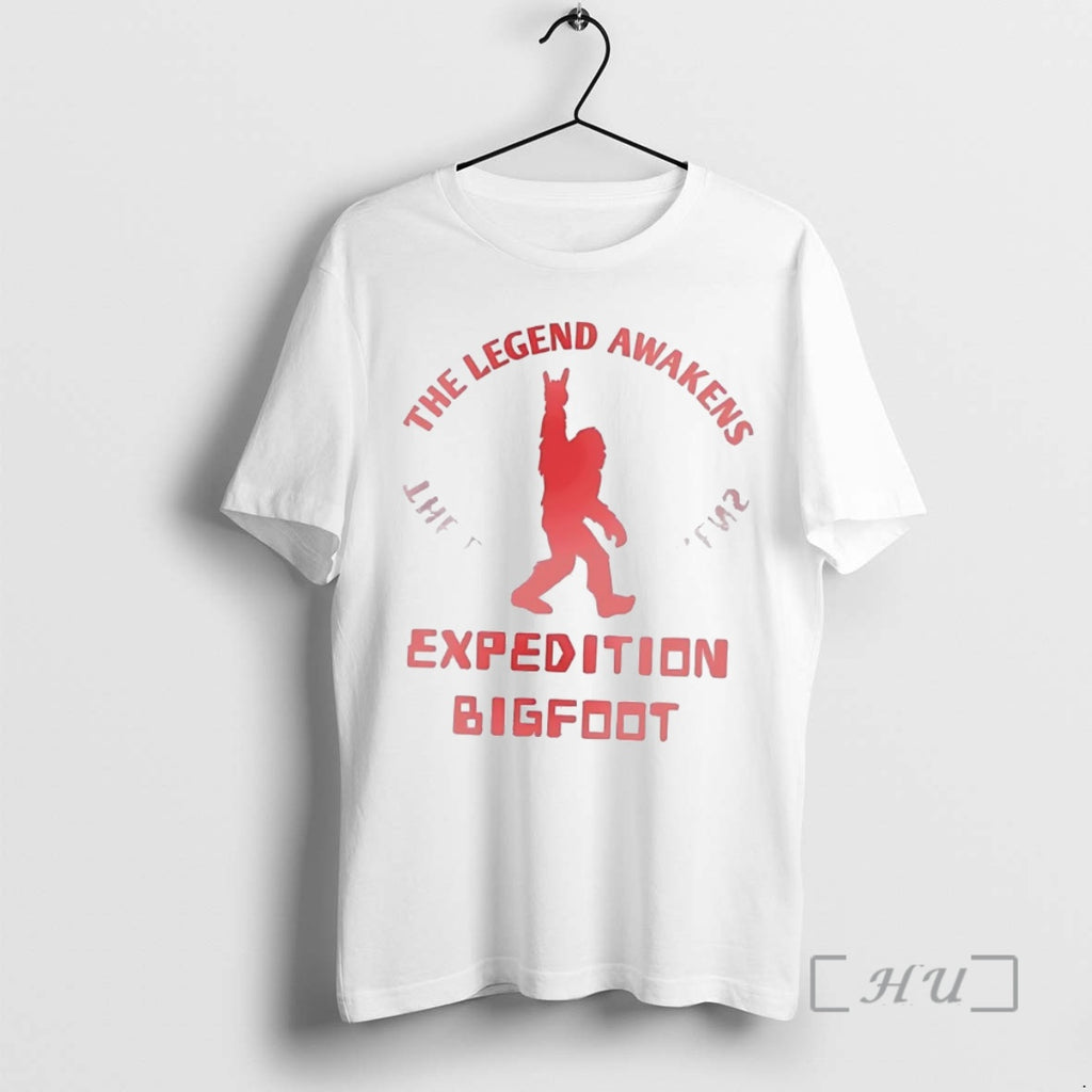 Officials The Legend Awakens Expedition Bigfoot T-Shirts, Hoodie, Sweatshirt | PrintMintTees.com