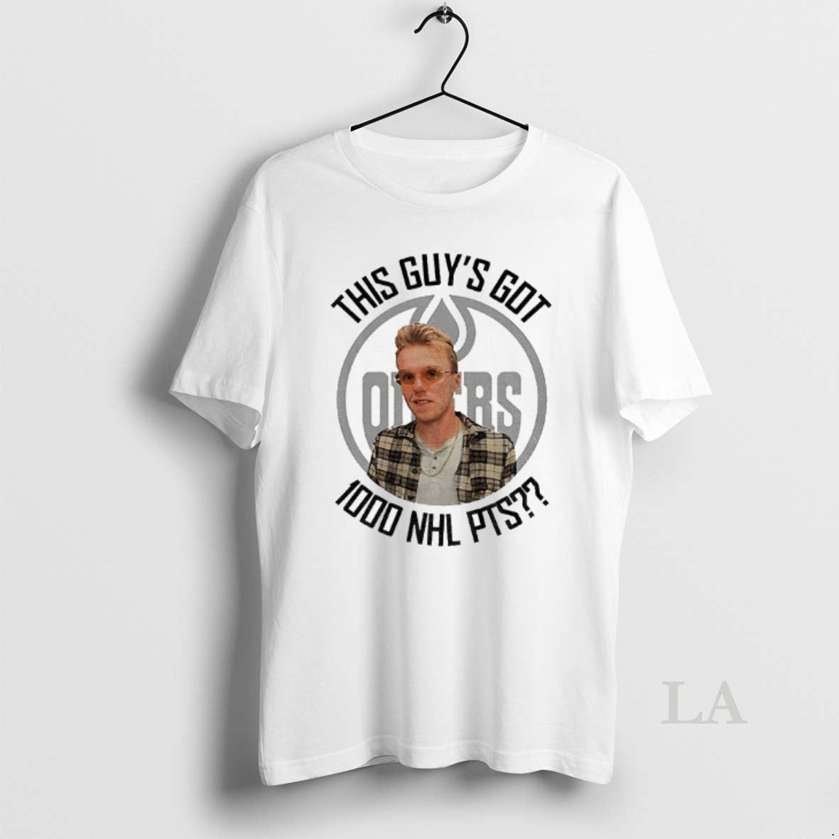 Original Leon Draisaitl Wearing Connor Mcdavid This Guys Got 1000 Nhl Points T-Shirts, Hoodie, Sweatshirt | PrintMintTees.com