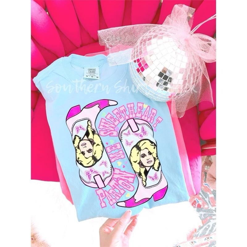 Parton me sweetheart T shirt  | Chambray comfort colors t shirt Hoodie Sweatshirt | PrintMintTees.com