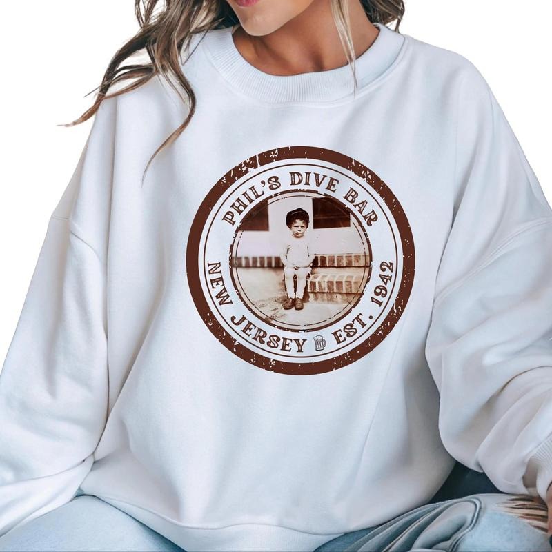 Phil's Dive Bar New Jersey Crewneck Sweatshirt for Everyday Wear Comfortable Fit Casual Style White Womenswear Shirt Hoodie