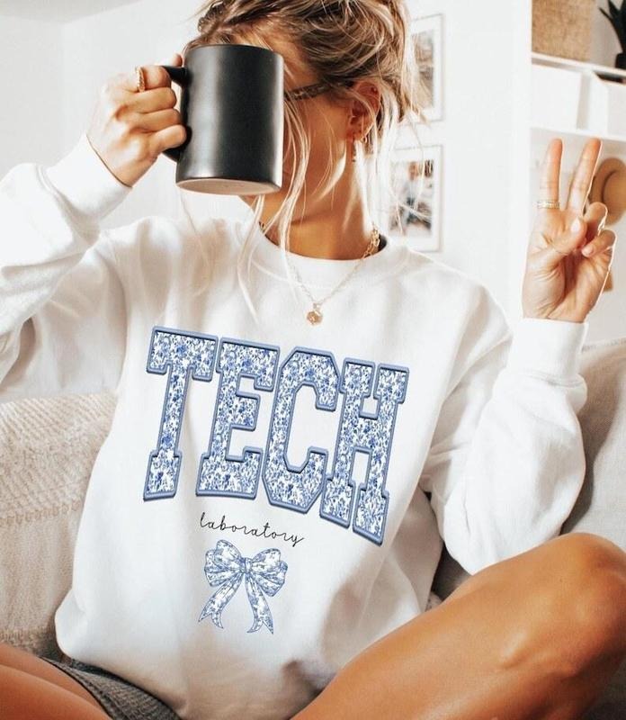 Laboratory Tech Sweatshirt T-shirt, Phlebotomy Lab Medical Laboratory Scientist shirt, Coworker Gift Cotton Crewneck...