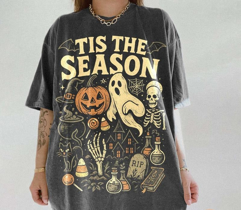 Comfort Color Tis The Season , Scary Hallowee, Halloween , Trendy Halloween,Cute Halloween T-Shirt, Hoodie Sweatshirt