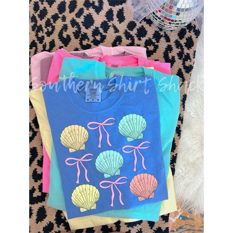 Seashell and bows T shirt  | Flo blue comfort colors t shir Hoodie Sweatshirt | PrintMintTees.com