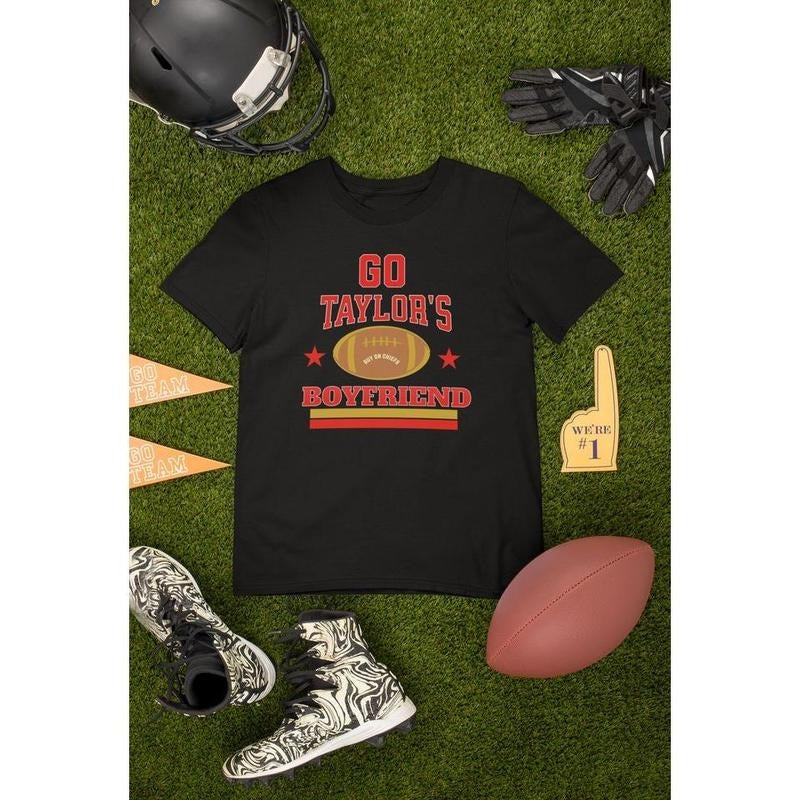 Short sleeve shirt, GO TAYLORS BOYFRIEND Hoodie Sweatshirt | PrintMintTees.com