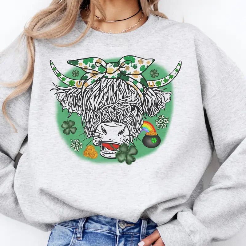 St. Patricks Day Clover Bandana Highland Cow Clover Cow St. Pattys Highland Cow Shirt Hoodie Sweatshirt