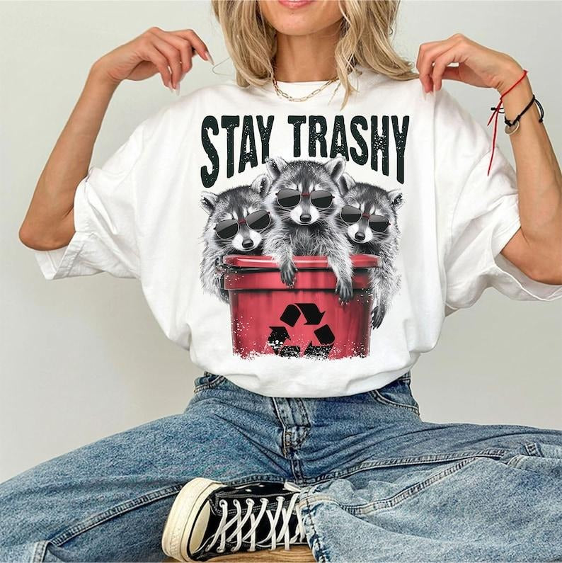 Stay trashy | Raccoon design | Funny shirt graphic Shirt| Funny retro shirt design | Raccoon squad | Raccoons  T-shirt,...