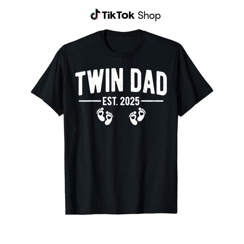 [Summer must-have] Men Womens standard size Mens Twin Dad Est. 2025 Father of Twins New Daddy Fathers Day T-Shirt style...