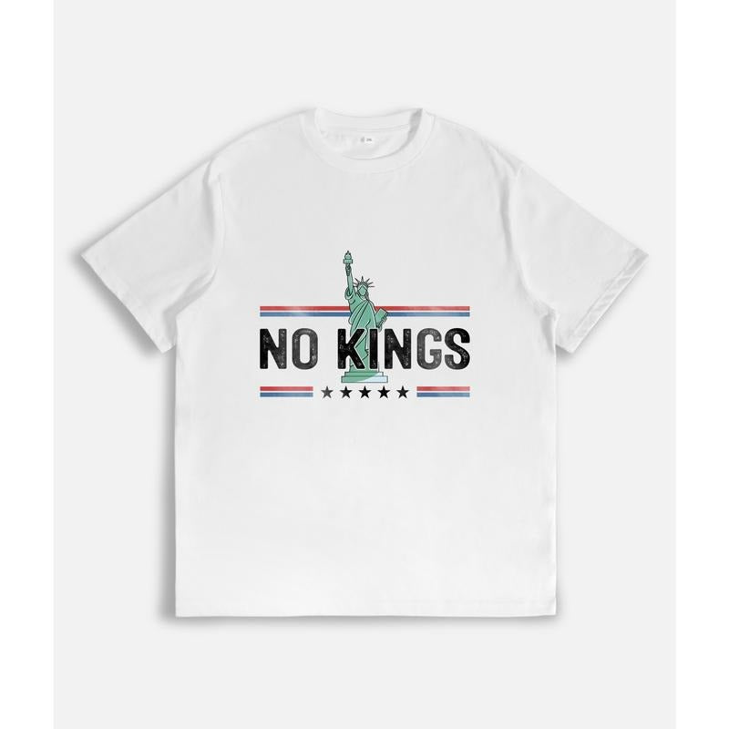 T-Shirt with "NO KINGS" Slogan and Statue of Liberty Graphic Print style 02 Hoodie Sweatshirt | PrintMintTees.com