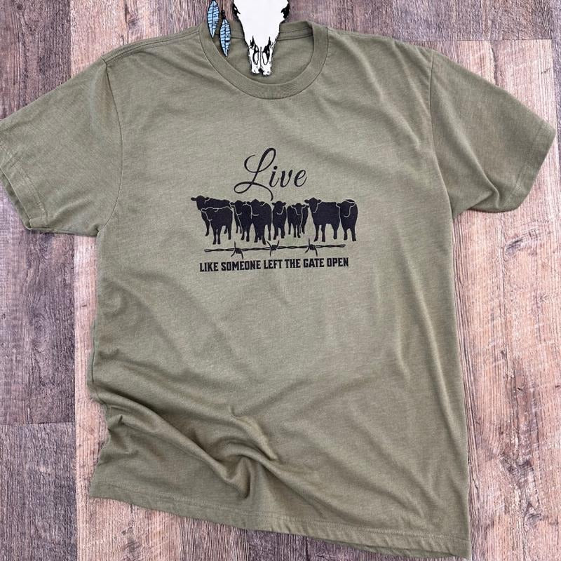 The Live Like the Gate is Open T-Shirt, cow crewneck sweatshirt, western clothing stuff, western outfits women tops,...