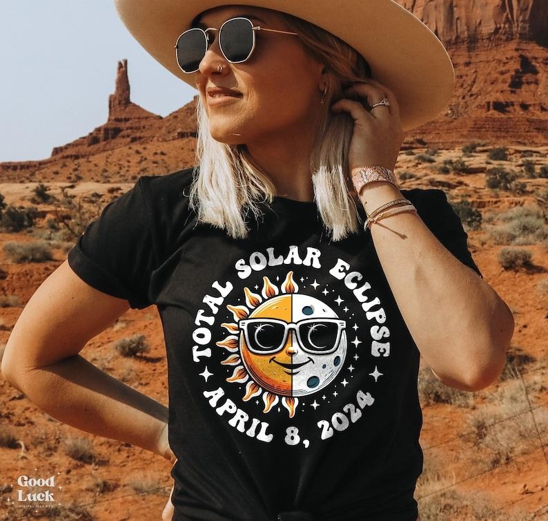 Total Solar Eclipse April 8th 2024,  Retro Solar Eclipse 2024  Trendy Shirt Hoodie and Sweater; T-shirt Sweatshirt