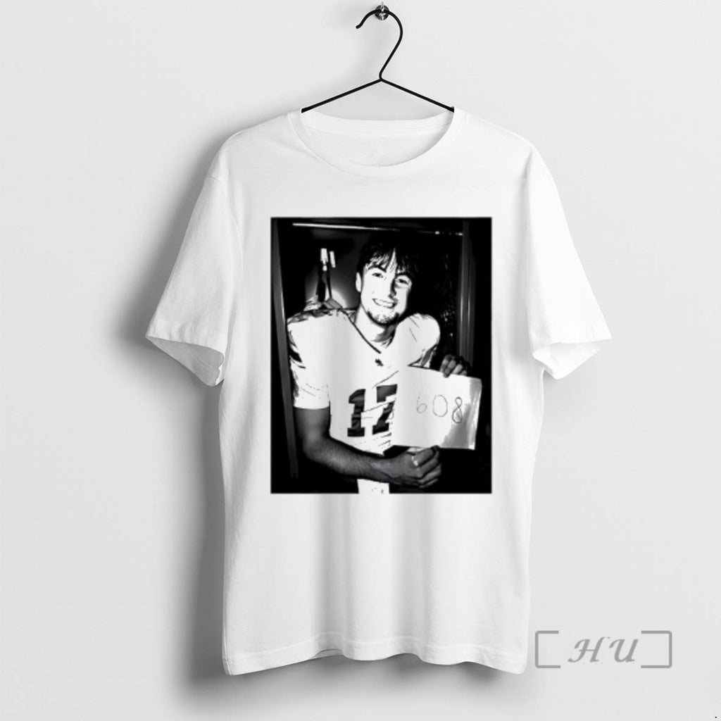 Trending Drew Mestemaker North Texas Mean Green Football 608 Bw T-Shirts, Hoodie, Sweatshirt | PrintMintTees.com
