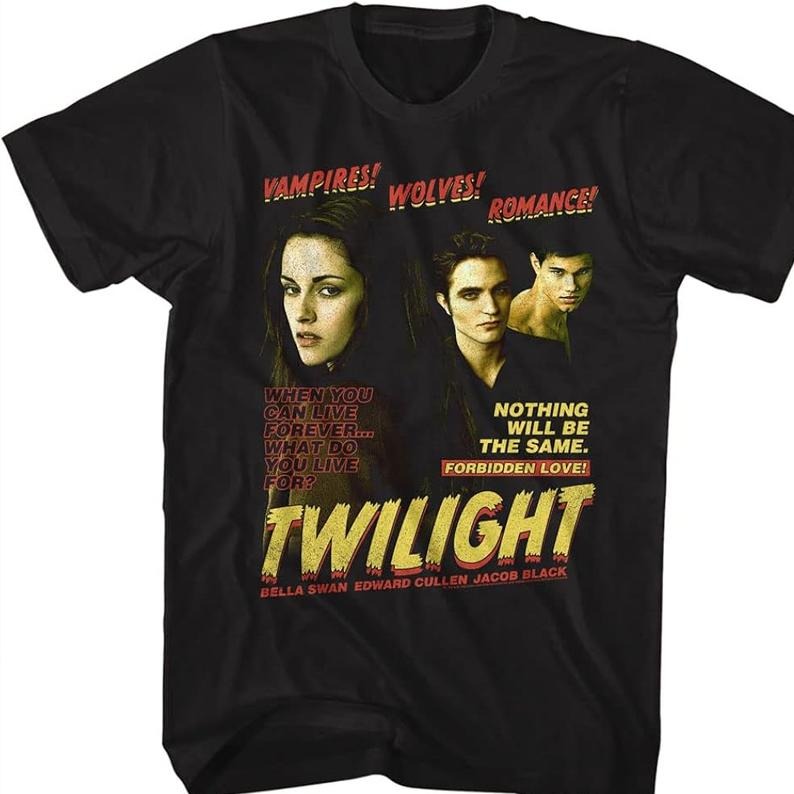 Twilighttt Saga T-Shirt, Vampiree Wolf Romance Shirt, Vintage Graphic Tee, Comic Retro, Oversized Twilightt Fans Homage...