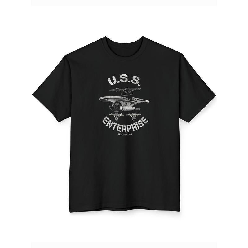 Vibrant USS Print T-Shirt - Men's Stylish Short Sleeve Crew Neck Tee for Street Fashion Enthusiasts