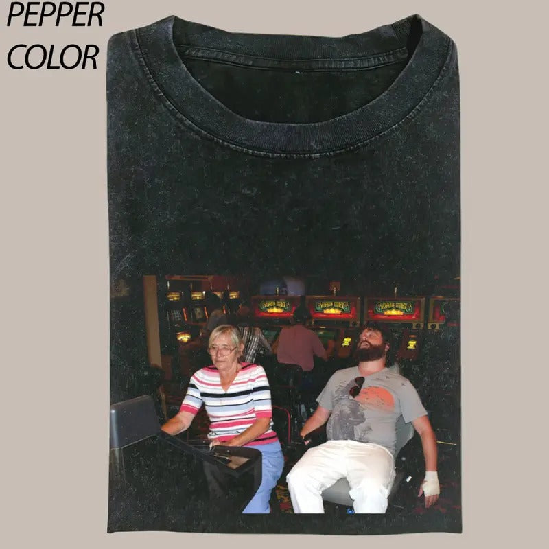 Vintage Hangover Playing Poker Graphic Unisex T-shirt, Funny Casino Tee, Valentine's Gift For Boyfriend Menswear Top...