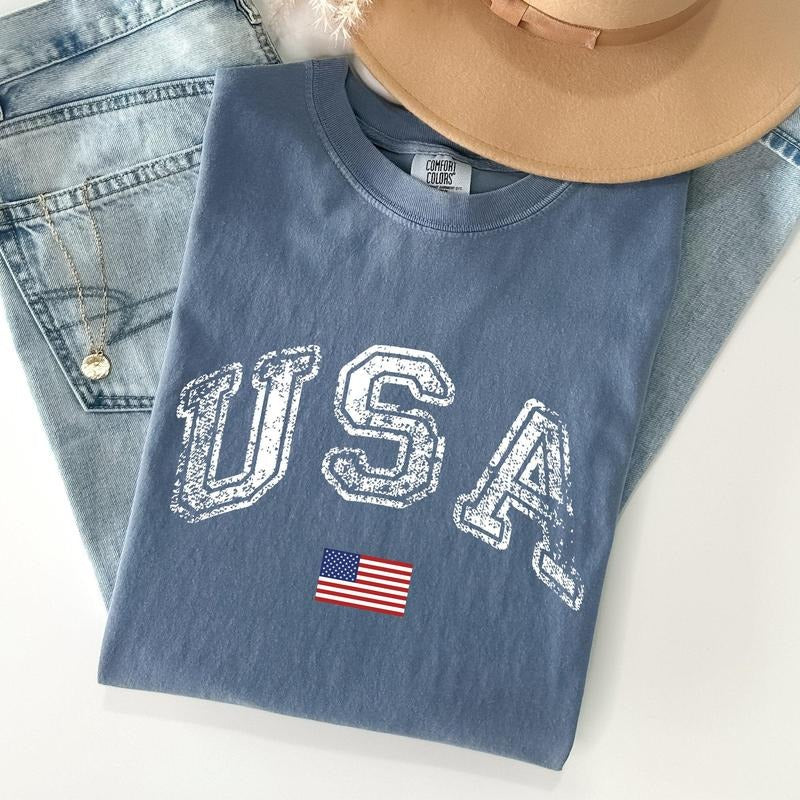 Vintage USA Retro Flag America Patriotic 4th July Crew Neck T-Shirts, Hoodie, Sweatshirt