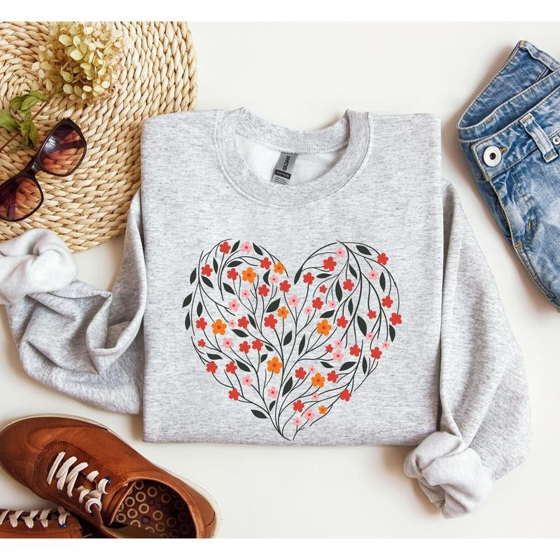 Vintage Wildflowers Heart Sweatshirt, Vintage Valentine's Day Sweatshirt, Crew Neck, Women's, Crewneck, Valentine's Day,...