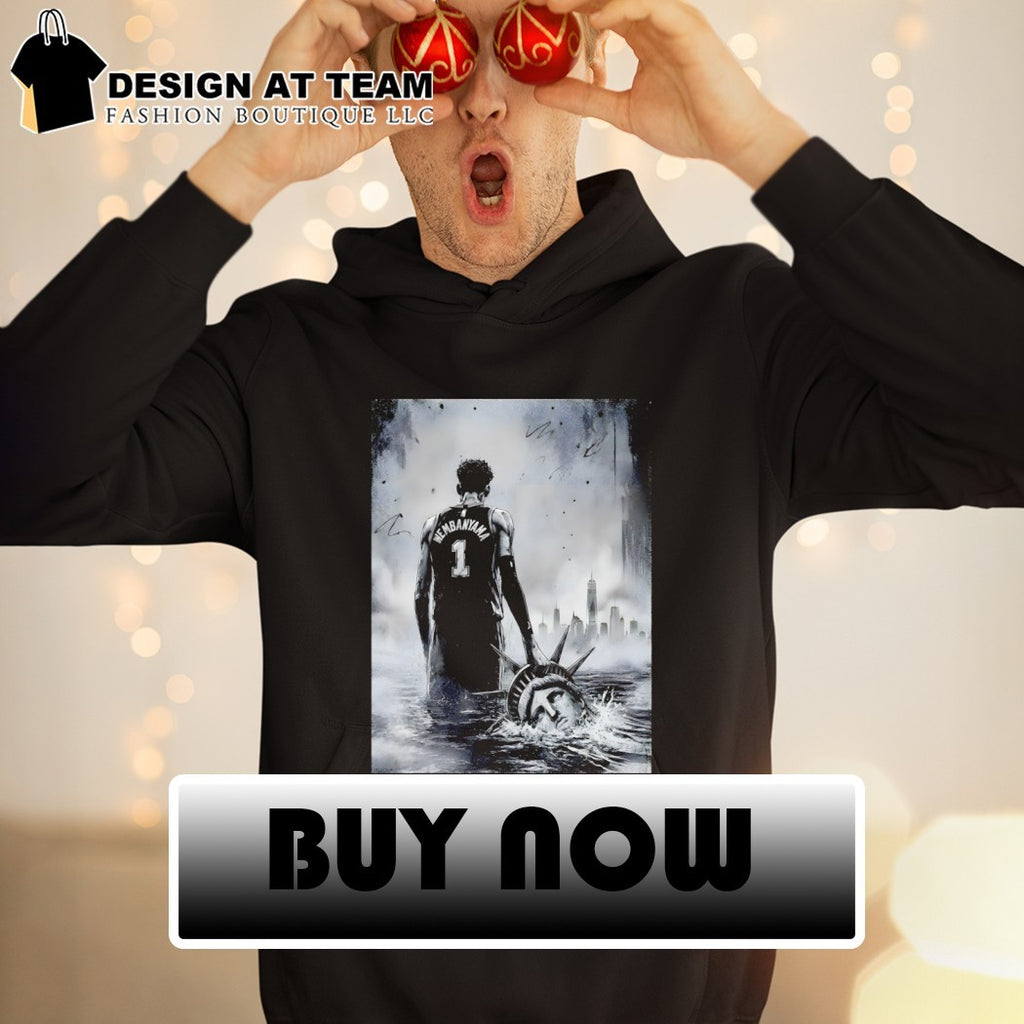 Wemby holding Statue of Liberty head San Antonio Spurs Basketball Player NBA 2026 shirt