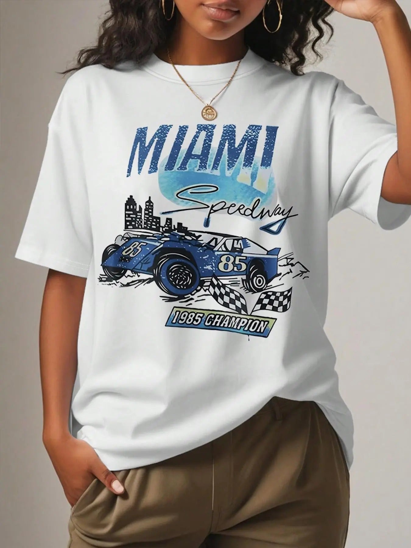 Women's Cartoon Car Graphic Print Round Neck Tee, Fashion Casual Short Sleeve T-shirt for Daily Wear, Ladies Summer...