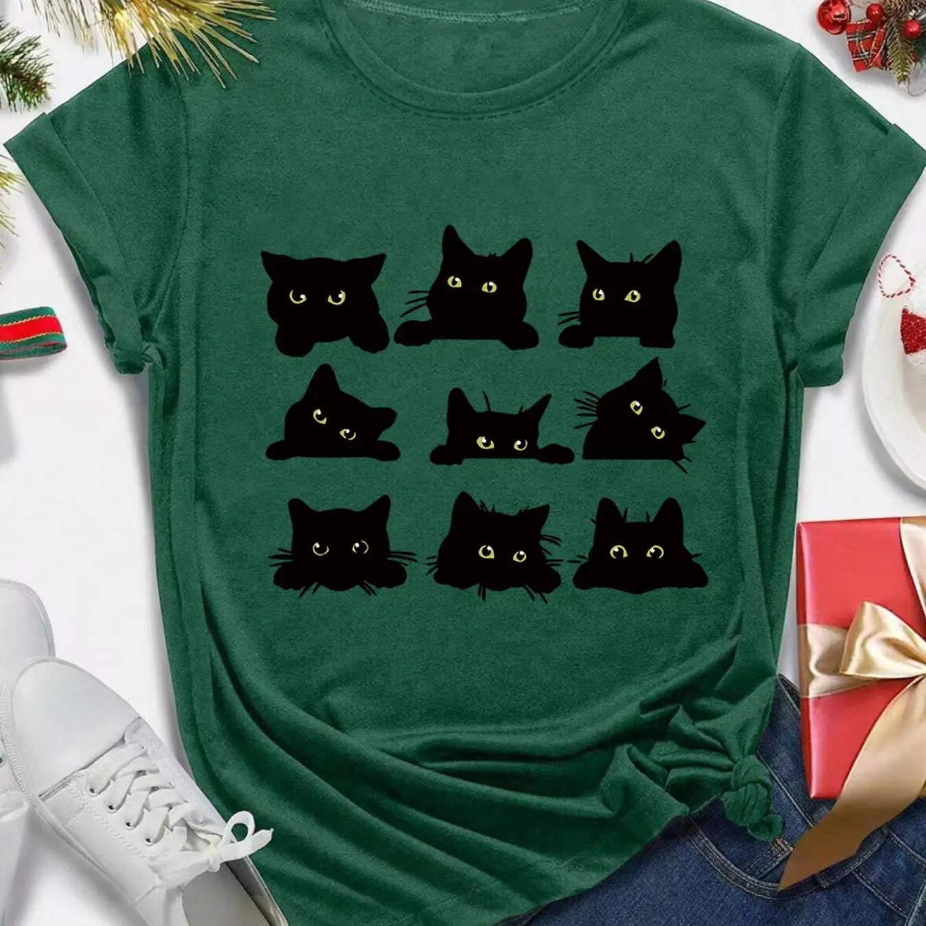 Women's Cartoon Cat Print Christmas Round Neck Tee, Casual Short Sleeve Crew Neck T-shirt for Summer, Fashion Women's Top...