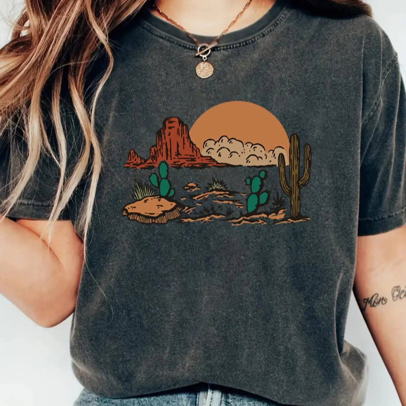 Women's Cartoon Desert Print Round Neck Tee, Casual Short Sleeve T-shirt for Summer, Women's Top for Daily Wear Hoodie...