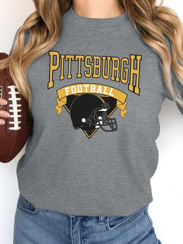 Women's Casual Rugby Print Long Sleeve Round Neck Pullover Sweatshirt, Fitted Style, Moderate Fabric, Fall & Winter...