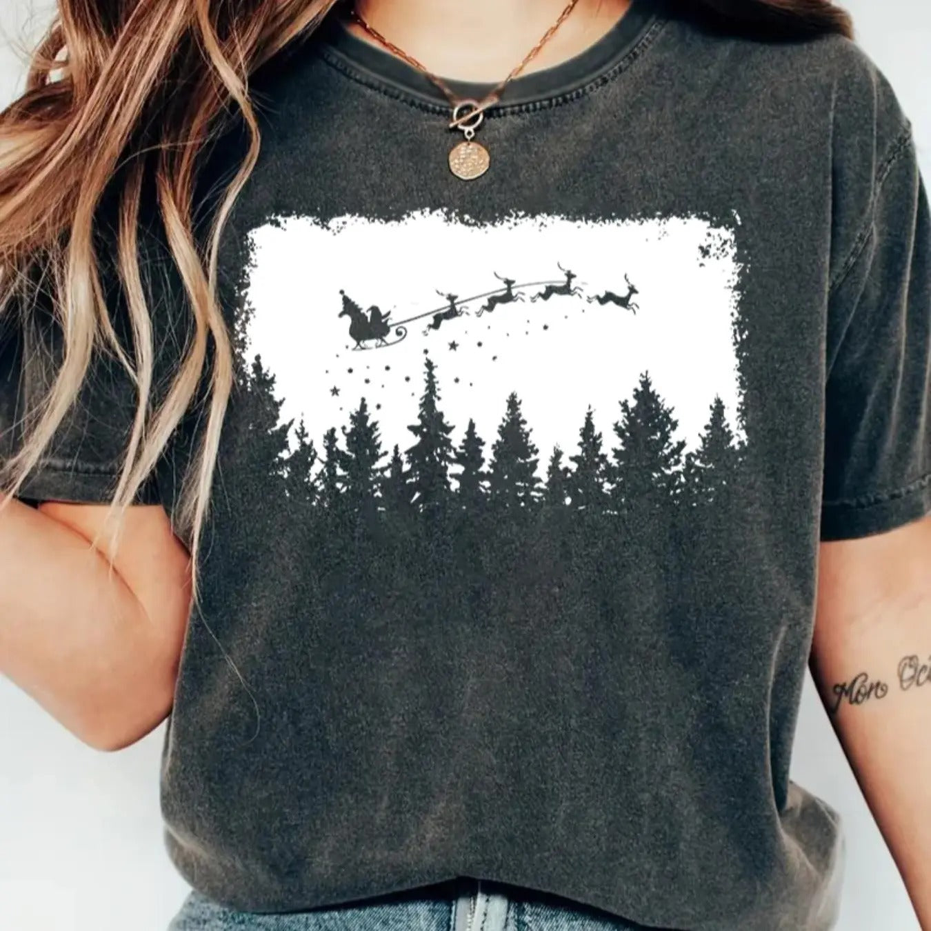 Women's Christmas  Print Drop Shoulder Tee, Casual Short Sleeve Round Neck T-shirt for Daily Wear, Ladies Clothes for All...