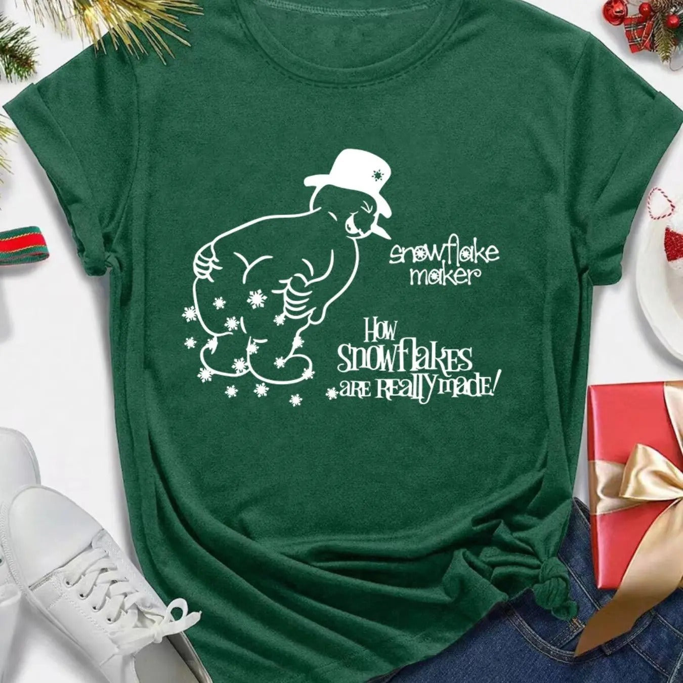 Women's Christmas Cartoon Print Round Neck Tee, Casual Short Sleeve Crew Neck T-Shirt for Summer, Fashion Women's Top for...