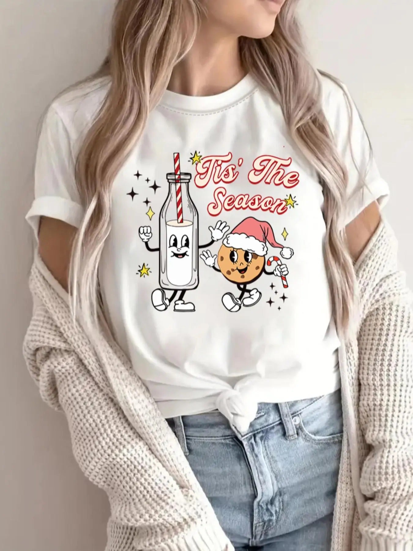 Women's Christmas Cartoon Print Round Neck Tee, Casual Short Sleeve Crew Neck T-shirt for All Seasons, Fashion Women's...