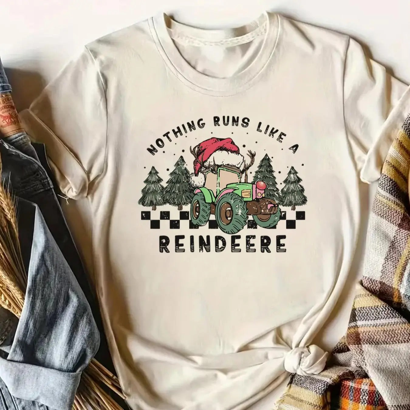 Women's Christmas Cartoon Santa Claus & Tree Print Round Neck Tee, Casual Short Sleeve T-shirt for Summer, Ladies Clothes...