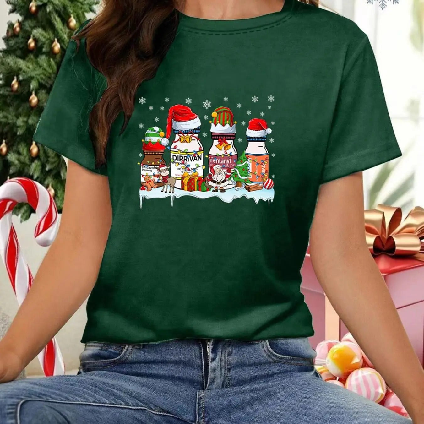 Women's Christmas Graphic Print Round Neck Tee, Casual Short Sleeve T-shirt for Daily Wear, Ladies Clothes for All...