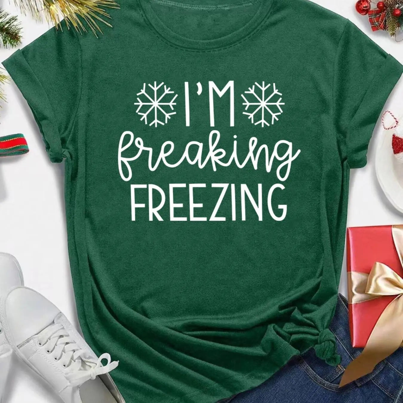Women's Christmas Themed "I'm Freaking Freezing" Print Round Neck Tee, Casual Short Sleeve Crew Neck T-shirt for Daily...