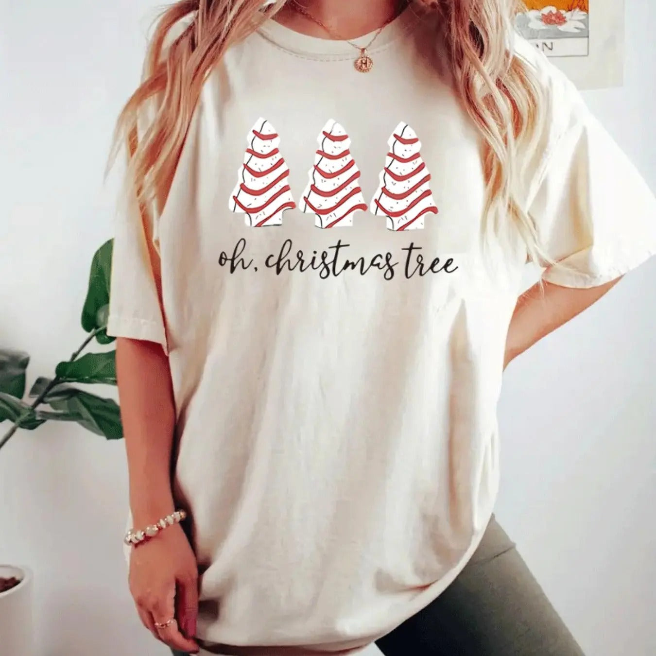 Women's Christmas Tree & Letter Print Drop Shoulder Tee, Casual Half Sleeve Round Neck T-shirt for All Seasons, Women's...