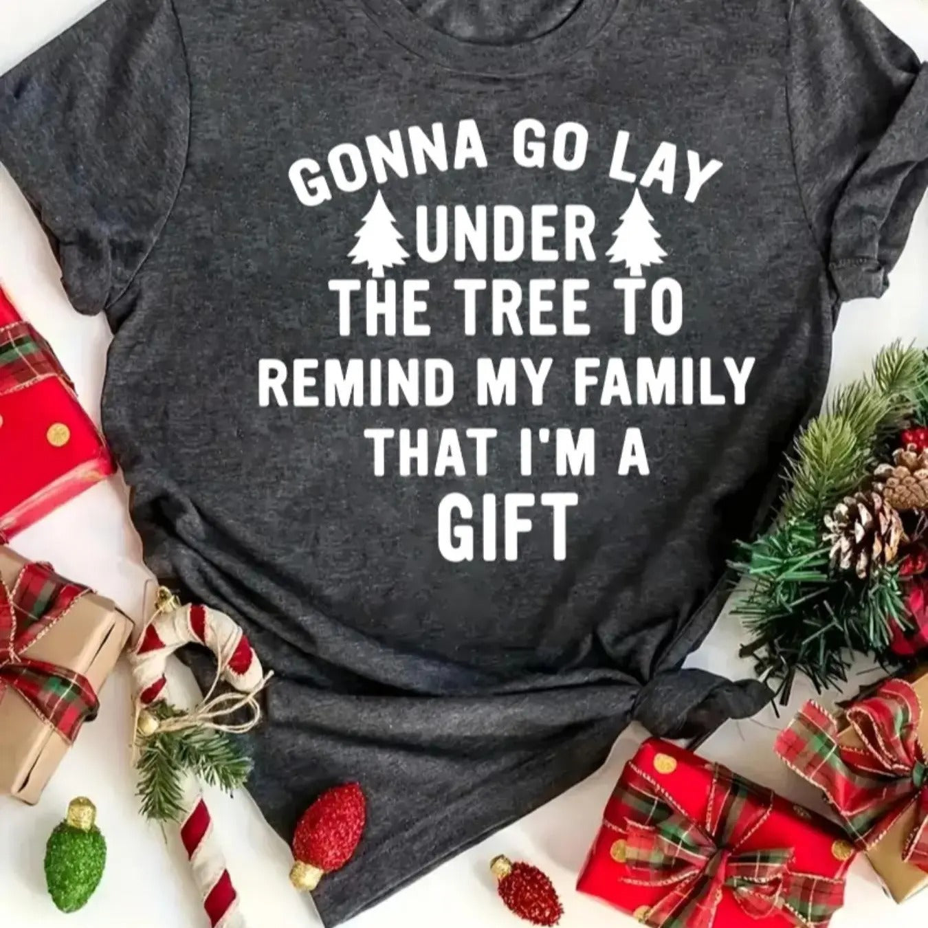 Women's Christmas Tree & Letter Print Round Neck Tee, Casual Short Sleeve Crew Neck T-shirt for All Seasons, Fashion...