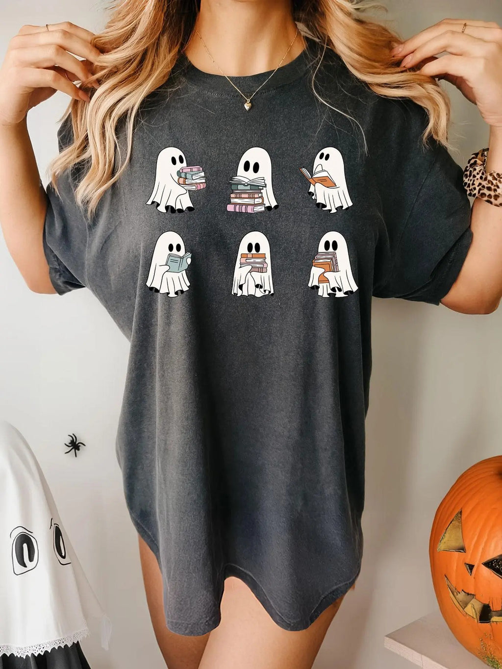 Women's Ghost & Book Print Drop Shoulder Tee, Casual Short Sleeve Round Neck T-shirt for Summer, Women's Top for Daily...