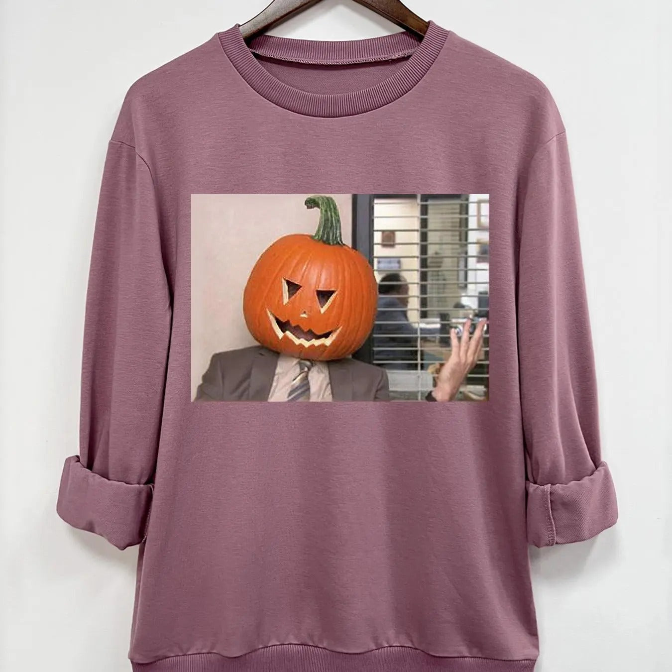 Women's Halloween Themed Graphic Round Neck Sweatshirt, Casual Long Sleeve Pullover, Women's Top for Fall & Winter Shirt...