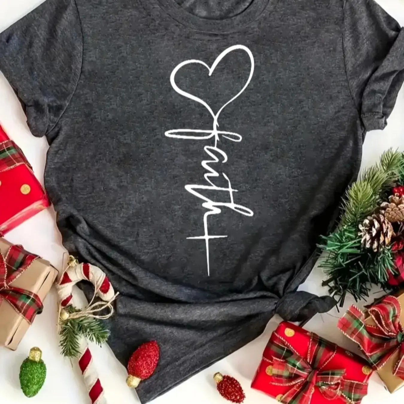 Women's Heart & Letter Print Round Neck Tee, Casual Short Sleeve Crew Neck T-shirt for Daily Holiday Vacation Outdoor...