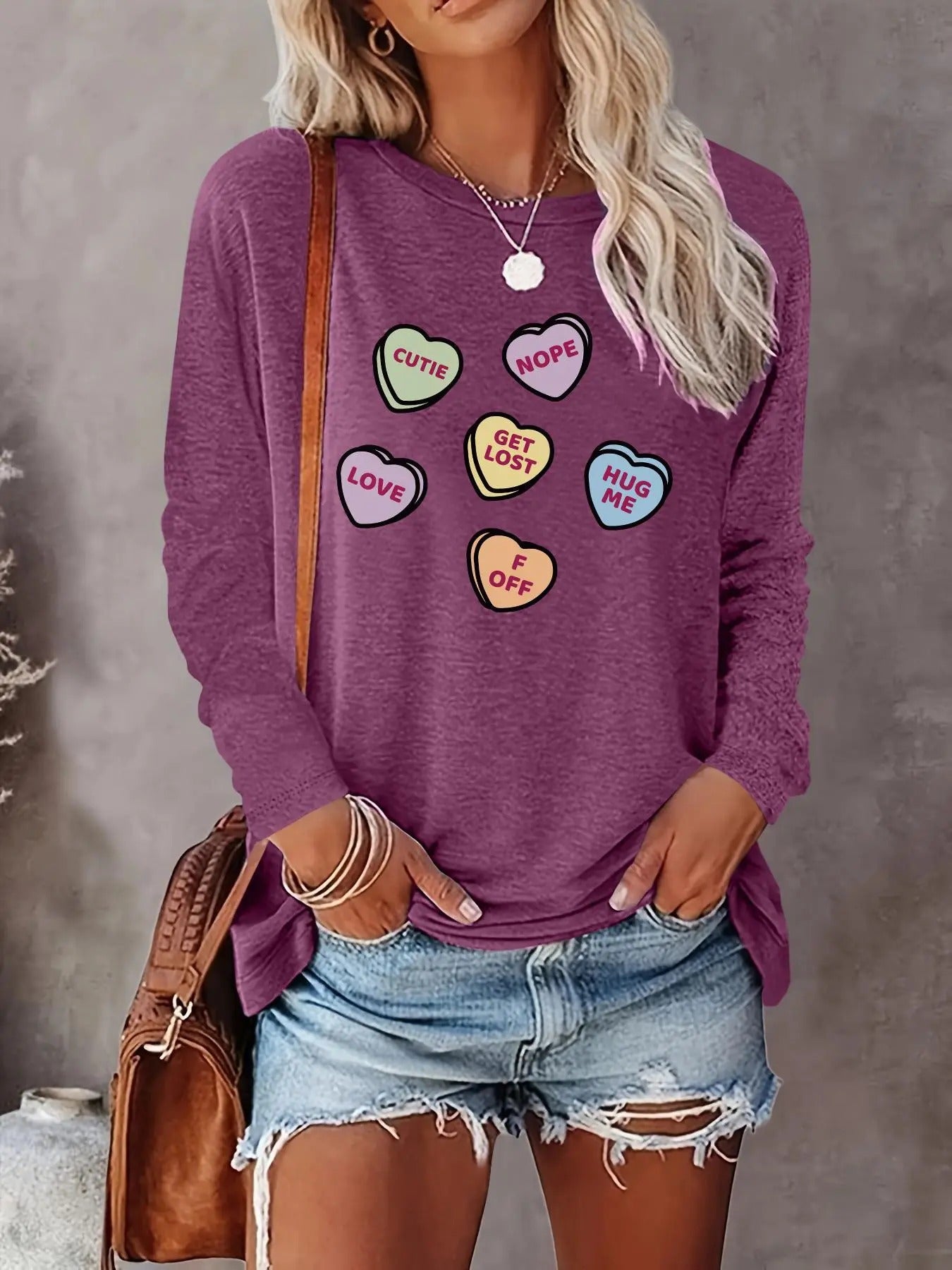 Women's Heart Print Round Neck Tee, Casual Long Sleeve Crew Neck T-shirt for Fall & Winter, Women's Top for Daily...