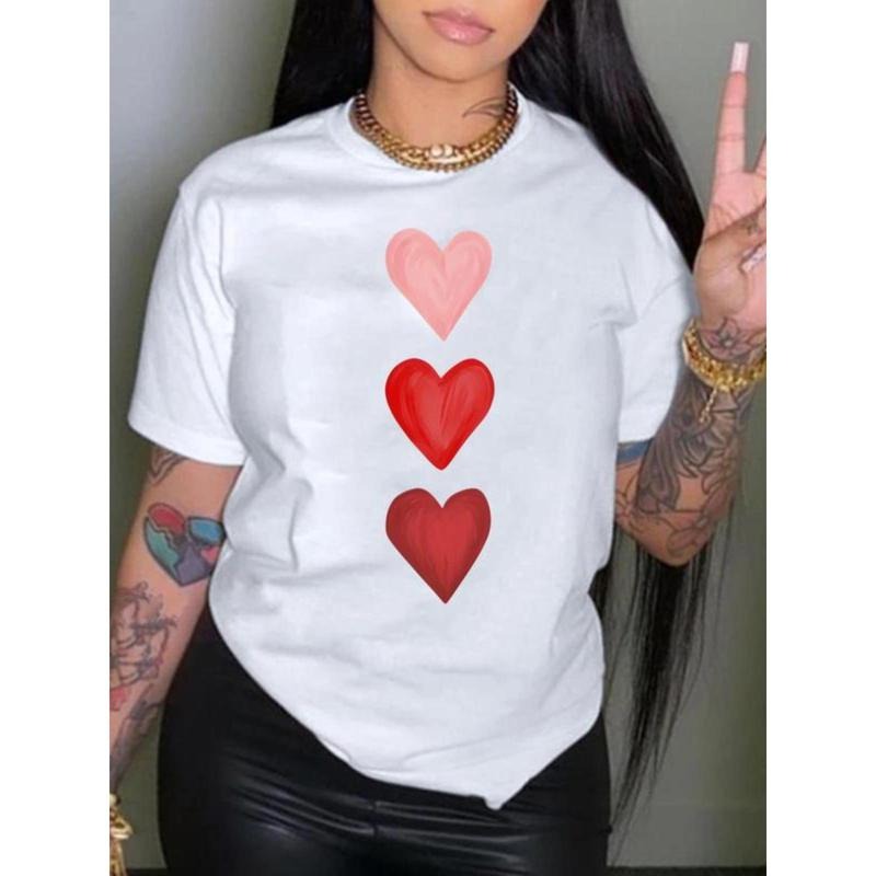 Women's Heart Print Round Neck Tee, Casual Short Sleeve Crew Neck T-shirt for Daily Wear, Ladies Clothes for All Seasons...