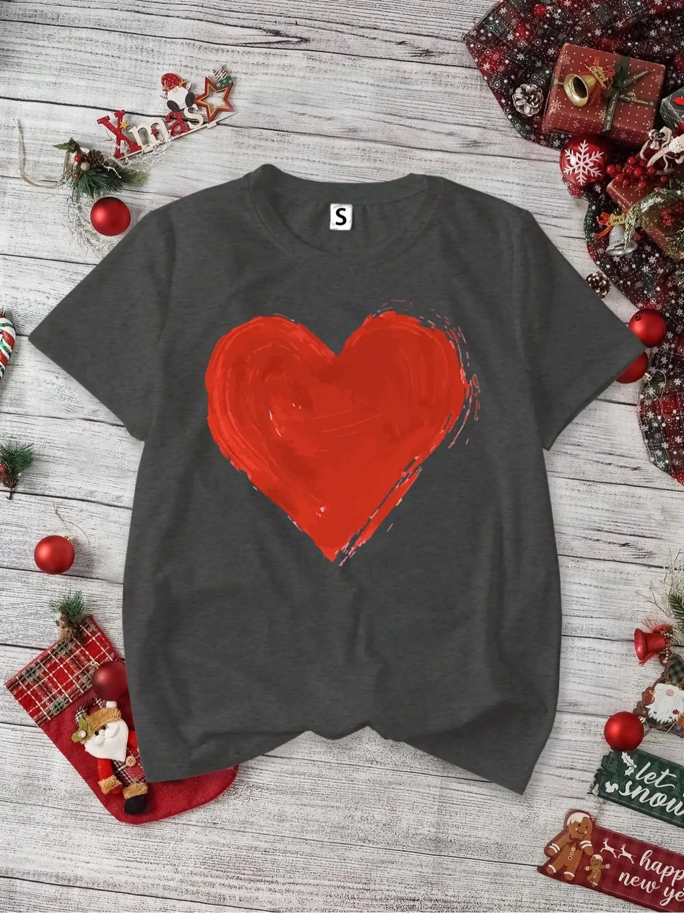 Women's Heart Print Round Neck Tee, Casual Short Sleeve Crew Neck T-shirt for Daily Wear, Ladies Clothes for All Seasons...