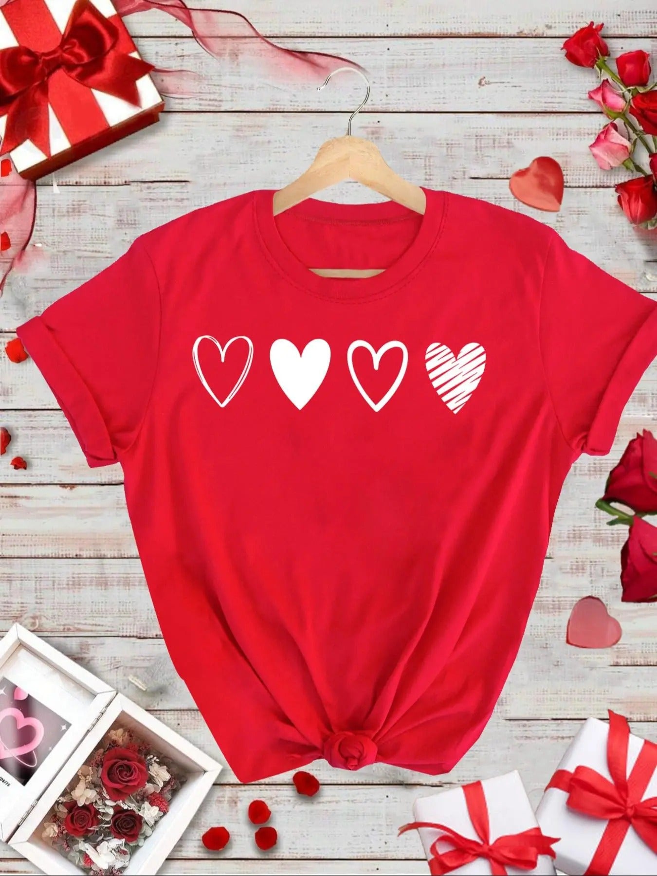 Women's Heart Print Round Neck Tee, Casual Short Sleeve T-shirt for Fall & Winter, Women's Top for Daily Wear Hoodie...