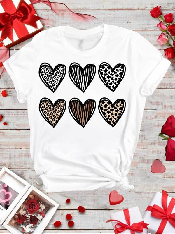 Women's Leopard Heart Print Round Neck Tee, Casual Short Sleeve T-shirt for Daily Wear, Ladies Clothes for All Seasons...