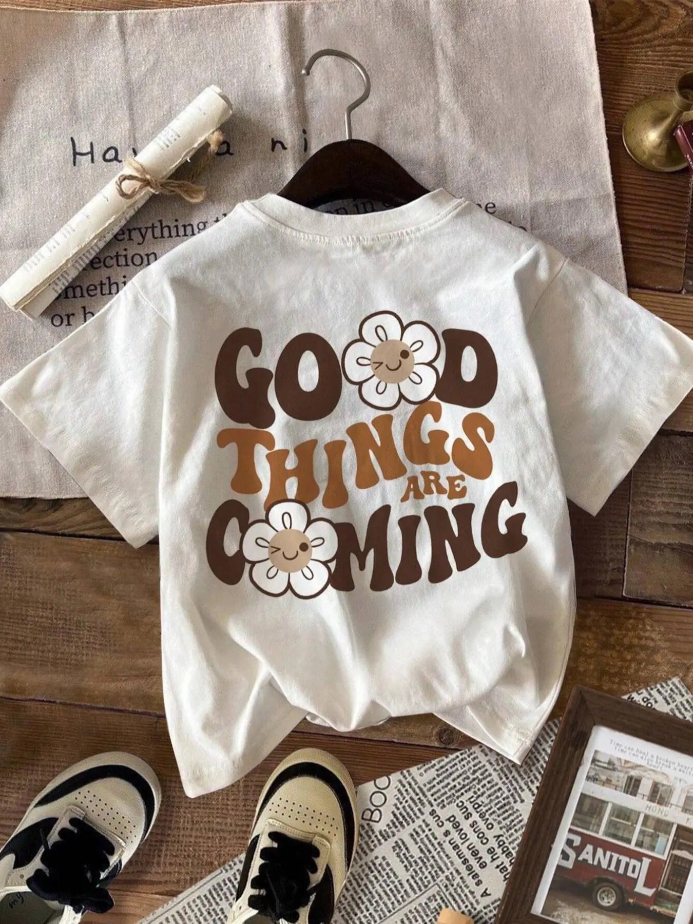 Women's Letter & Floral Print Round Neck Tee, Fashion Casual Crew Neck T-Shirt for Daily Holiday Vacation Outdoor Wear,...