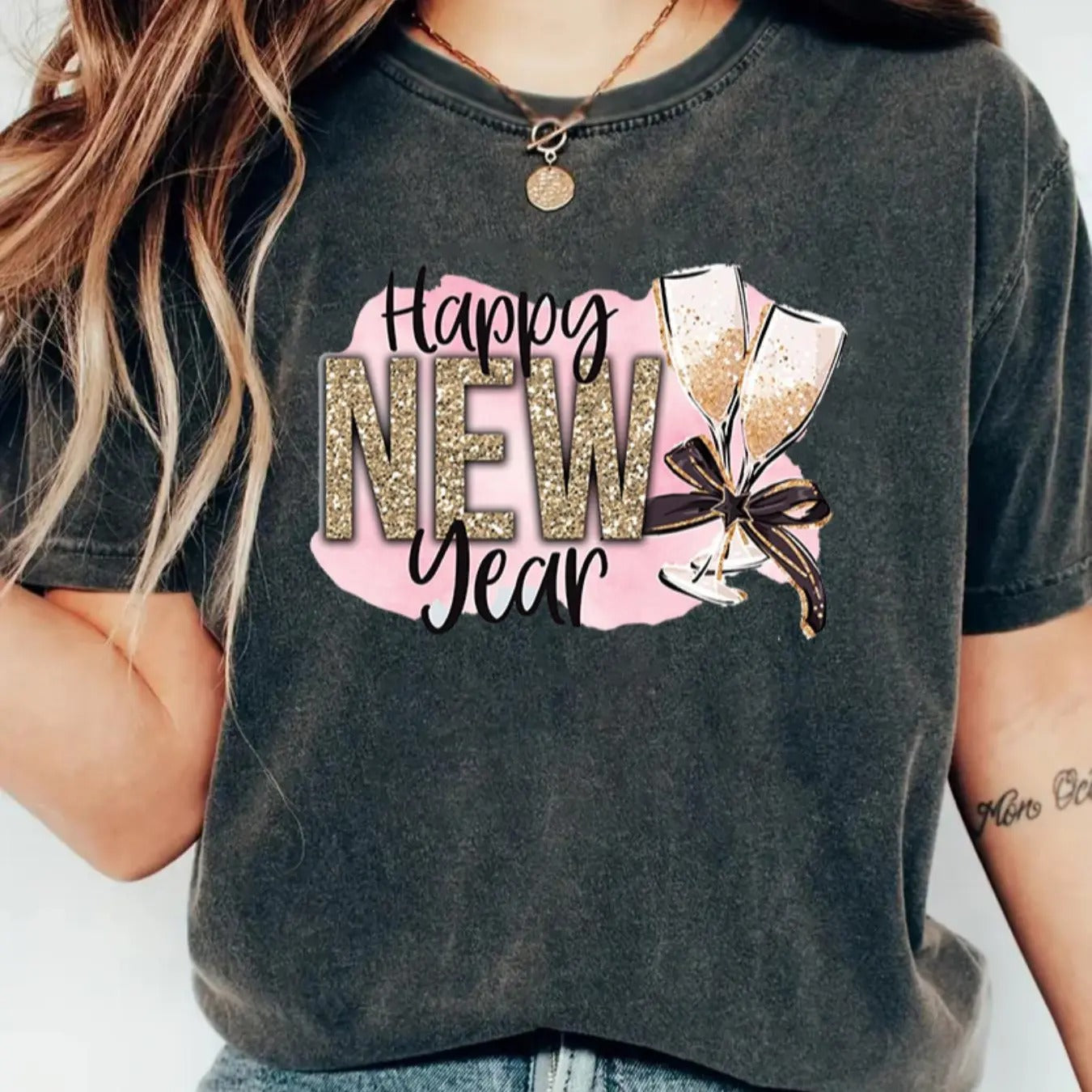 Women's Letter Print Round Neck Tee, Casual Short Sleeve Crew Neck T-shirt for Daily Wear, Ladies Clothes for All Seasons...