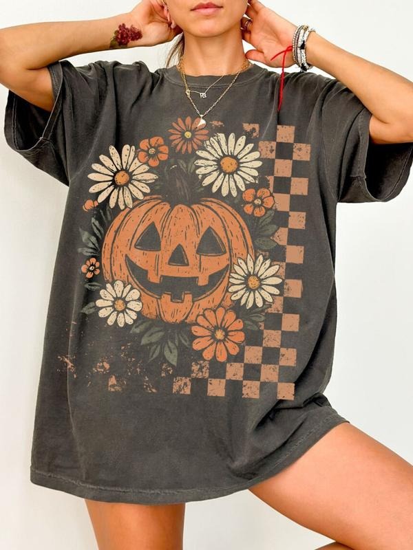 Women's Oversized Vintage Halloween Pumpkin & Daisies Graphic Tee - Distressed Dark Gray Checkerboard Print T-Shirt...
