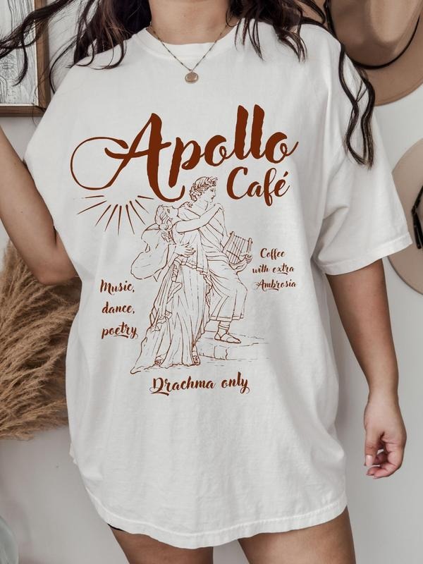 Women's Plain Round Neck Graphic Tee, Vintage Trendy Casual Figure Print Short Sleeve T-shirt for Daily Wear, Ladies...